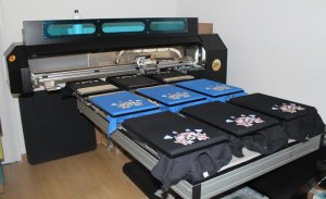 magliette personalizzate serigrafia, stampa diretta o ricamo