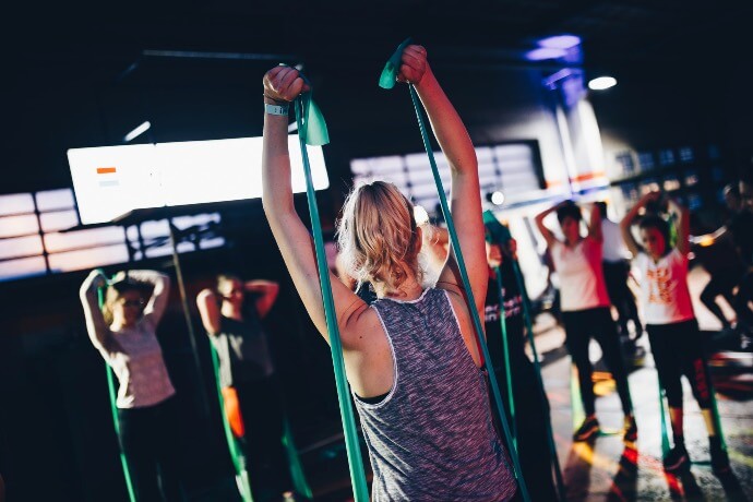 canotta donna personalizzata da palestra tessuto